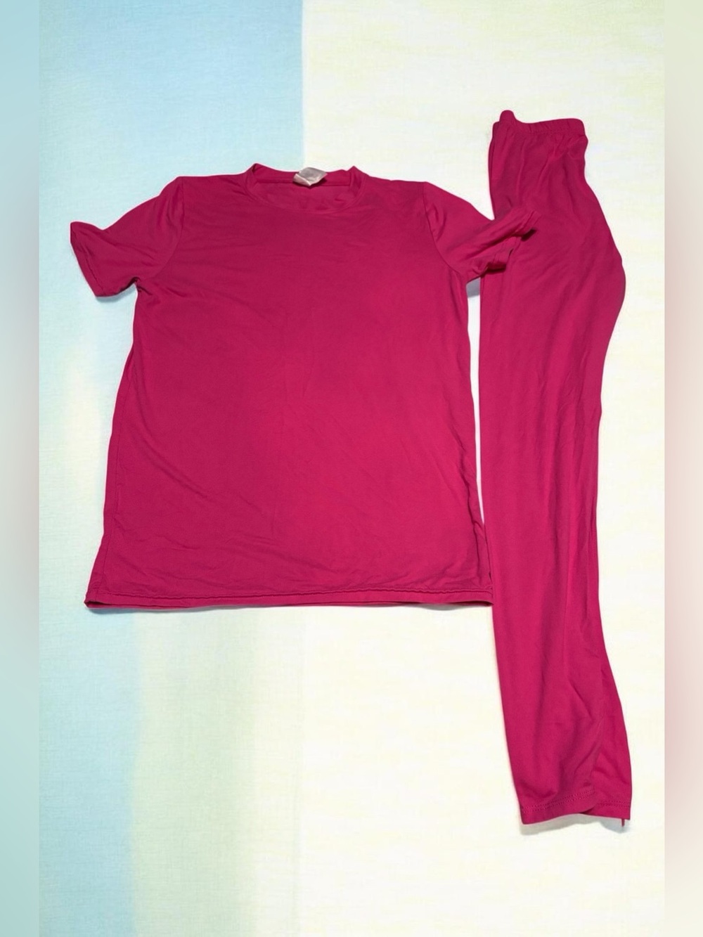 Women’s Hot Pink Two-Piece Active Wear Set - Classic Comfort